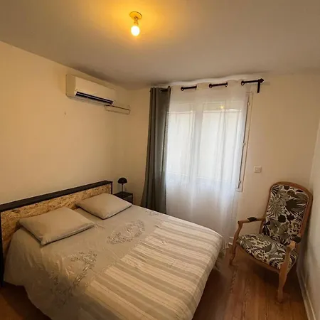 Air-conditioned House, Private Parking, Private Terrace بيت للعطل