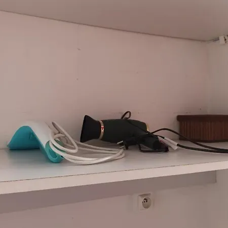 Air-conditioned House, Private Parking, Private Terrace بيت للعطل *